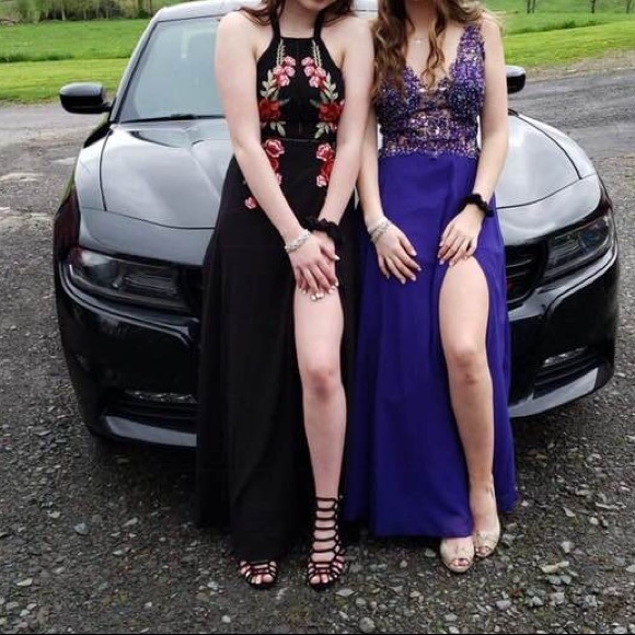 Prom dress - Picture 3 of 3